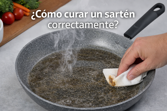 Cómo curar un sartén correctamente y por qué puede ayudarte a cocinar mejor