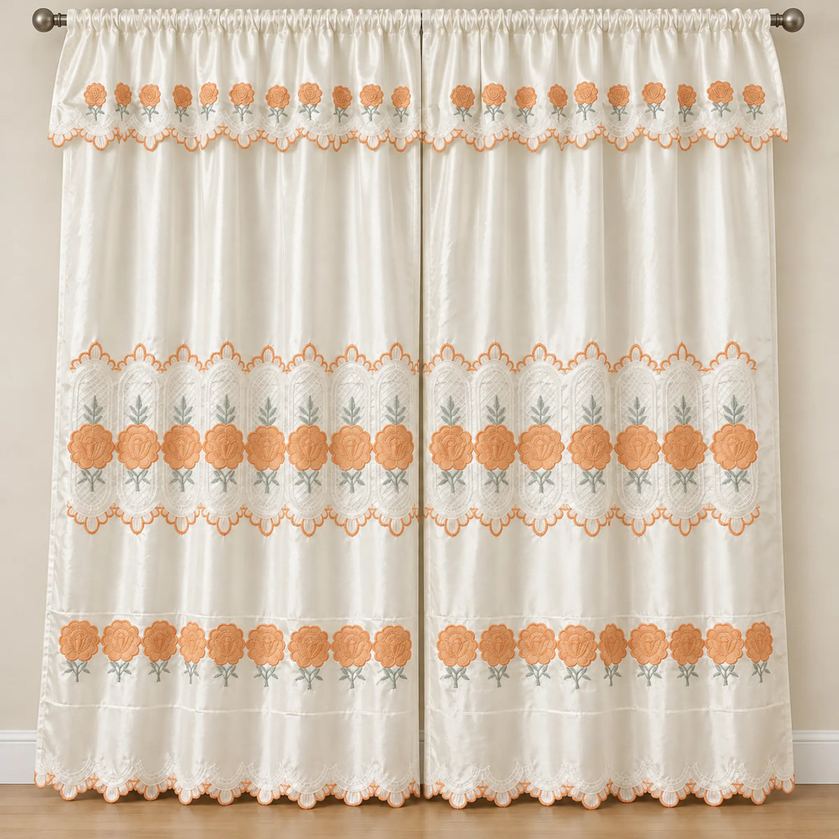 Par de cortinas bordadas satinadas con cenefa, fondo cream con bordado naranja coral – vista principal
