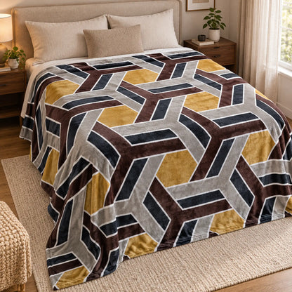 Frazada estampada afelpada 200 x 240 cm, diseño Geométrico Mostaza – vista principal sobre la cama