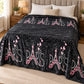 Frazada estampada afelpada 200 x 240 cm, diseño París Negro – vista principal sobre la cama