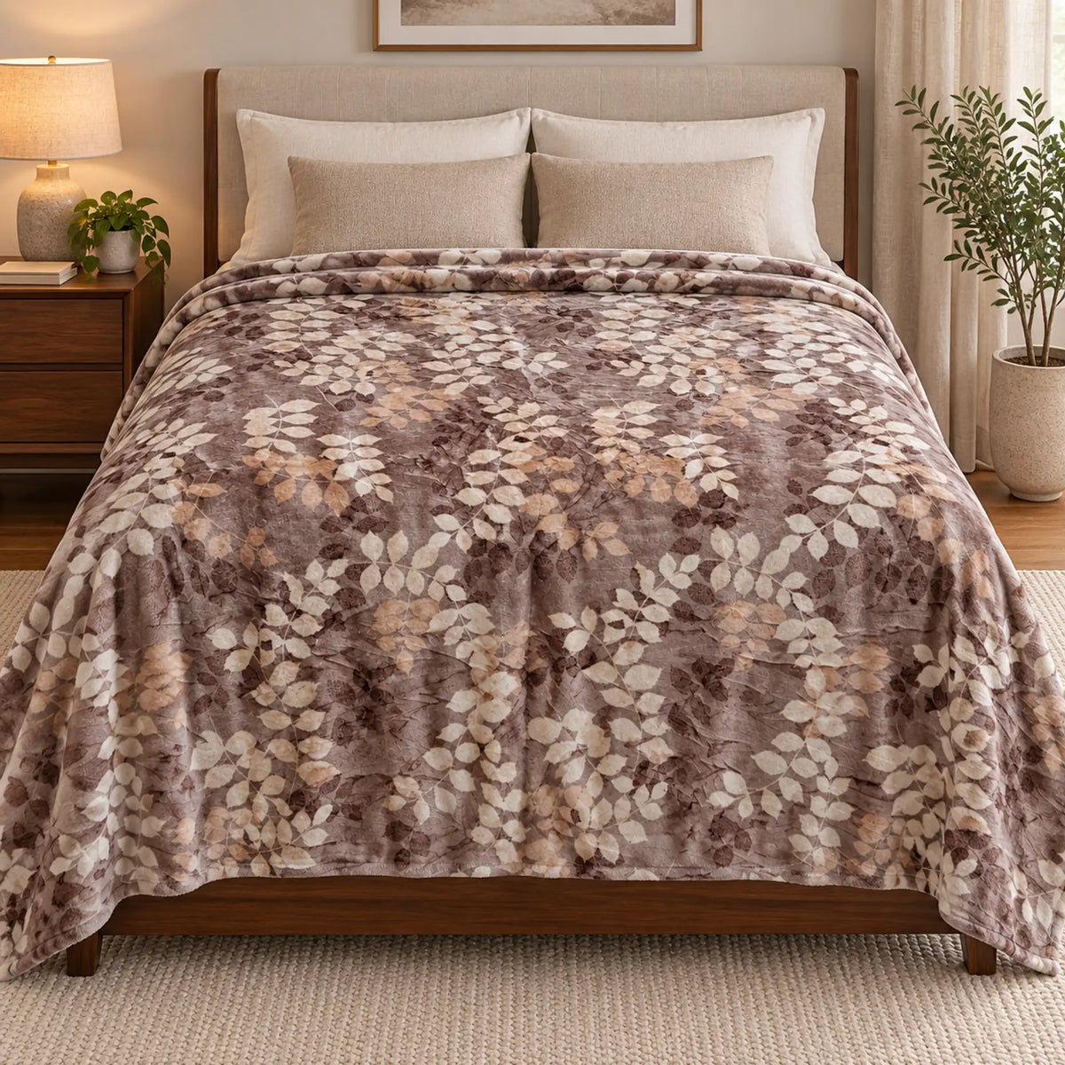 Frazada estampada afelpada 200 x 240 cm, diseño Hojas Café – vista frontal