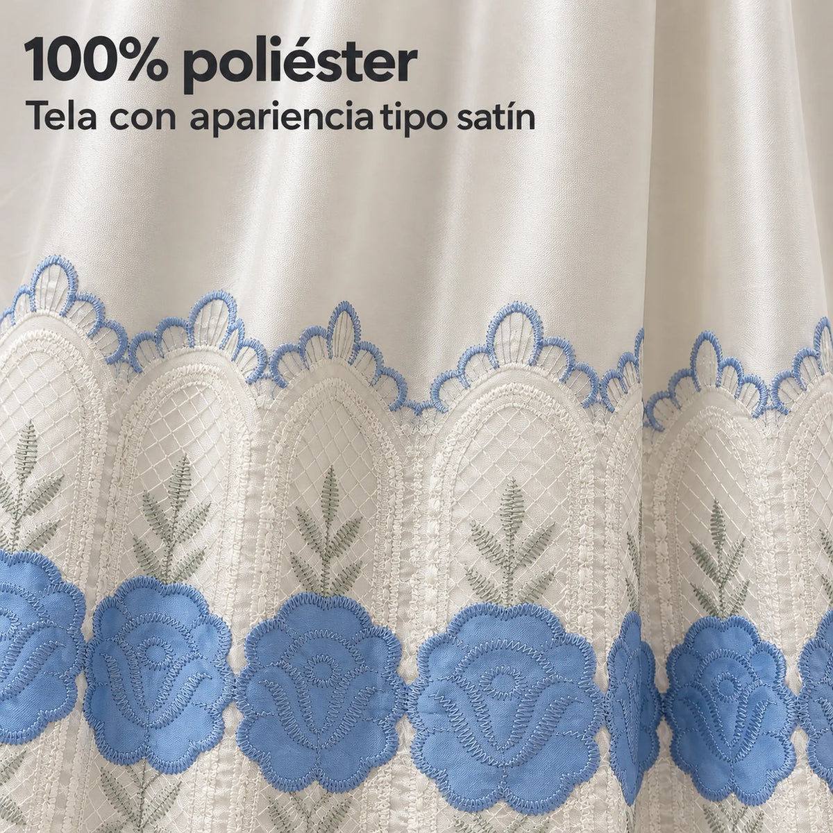 Par de cortinas bordadas satinadas con cenefa, fondo cream con bordado azul cielo – tela 100% poliéster con apariencia satinada