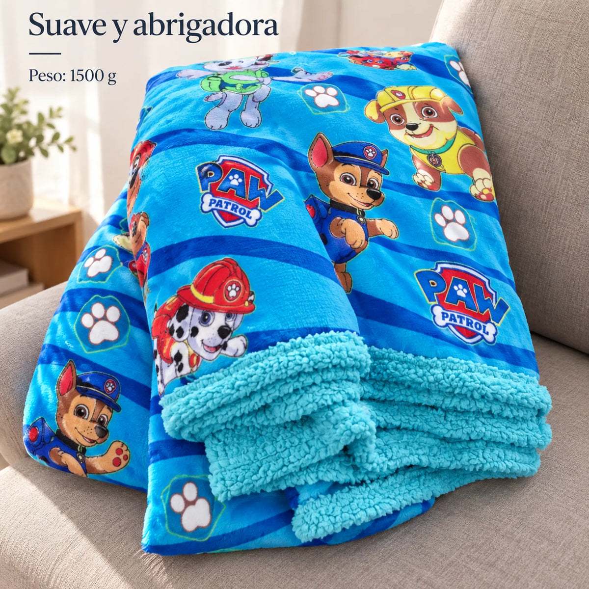 Frazada reversible piel de oveja, diseño Paw Patrol, doblada, mostrando su volumen