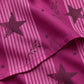Juego de sábanas semimatrimonial 1.20 m, diseño Estrellas Magenta – detalle de la tela