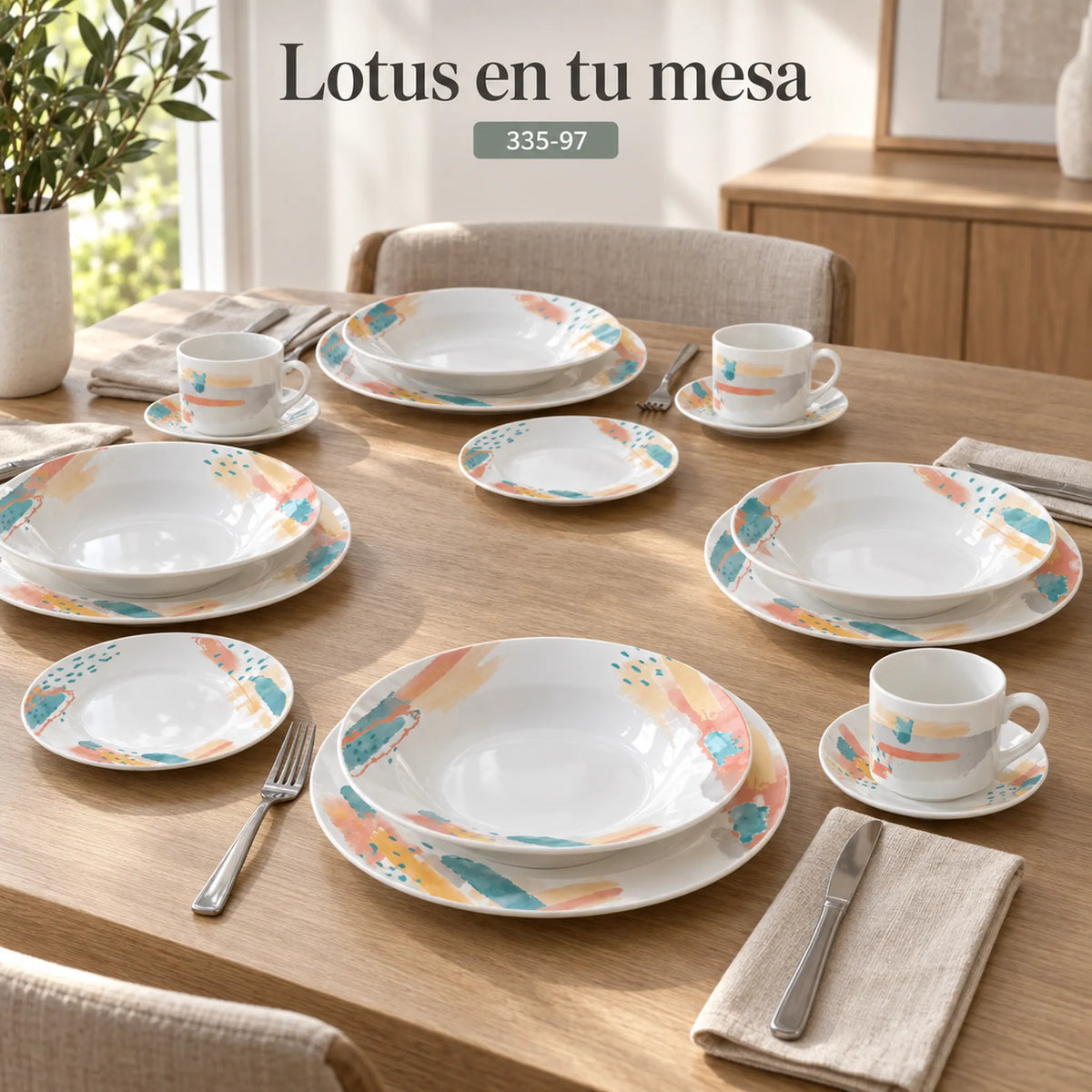 Mesa montada con la vajilla de porcelana Lotus, diseño Acuarela Coral
