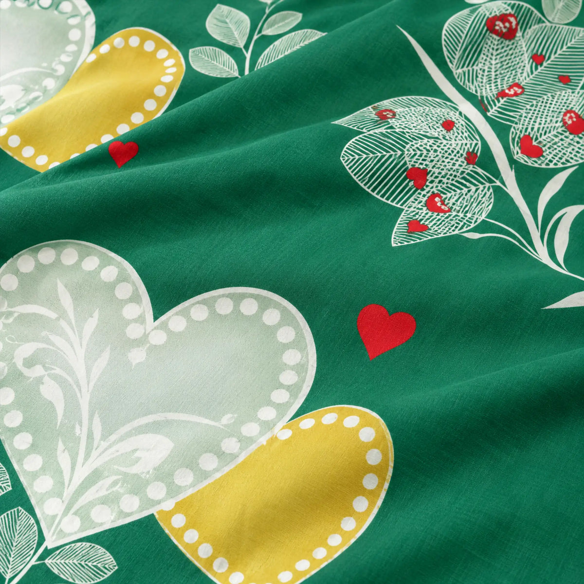 Juego de sábanas con vuelo 4 piezas, diseño Corazones Verde Esmeralda – detalle del estampado