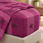 Juego de sábanas semimatrimonial 1.20 m, diseño Estrellas Magenta – sábana ajustable en el colchón