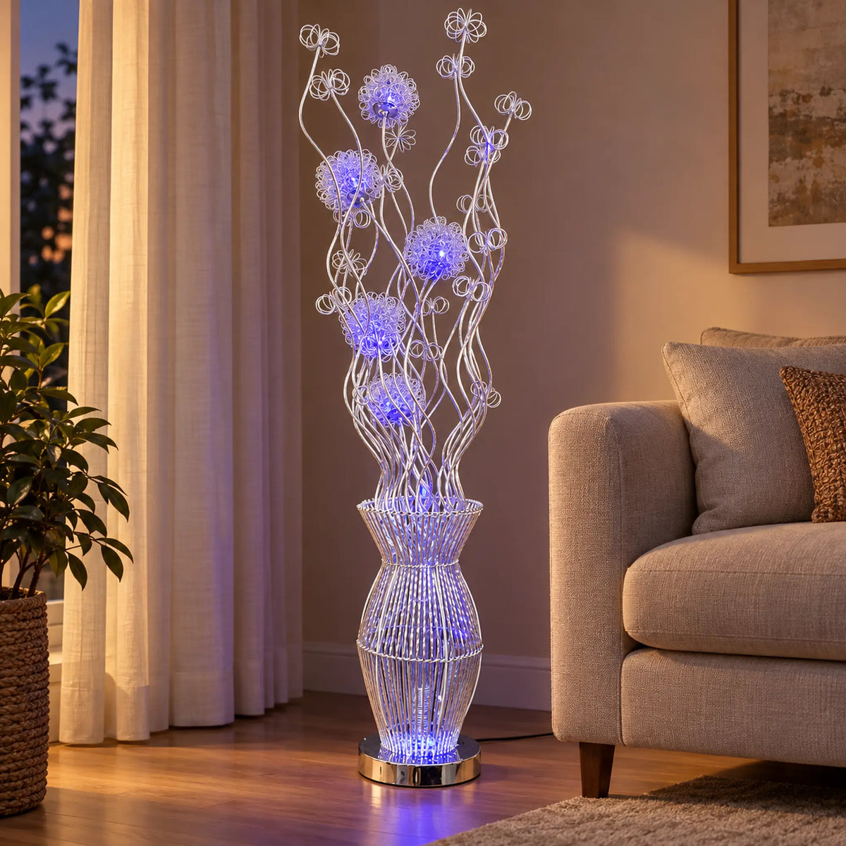 Lámpara de piso LED floral, diseño Floral Rizada Plateada – ambiente nocturno