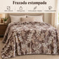 Frazada estampada afelpada 200 x 240 cm, diseño Hojas Café – medidas 200 x 240 cm y 1500 gramos