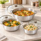 Calderos de aluminio Lotus con pollo guisado, sopa de verduras y arroz