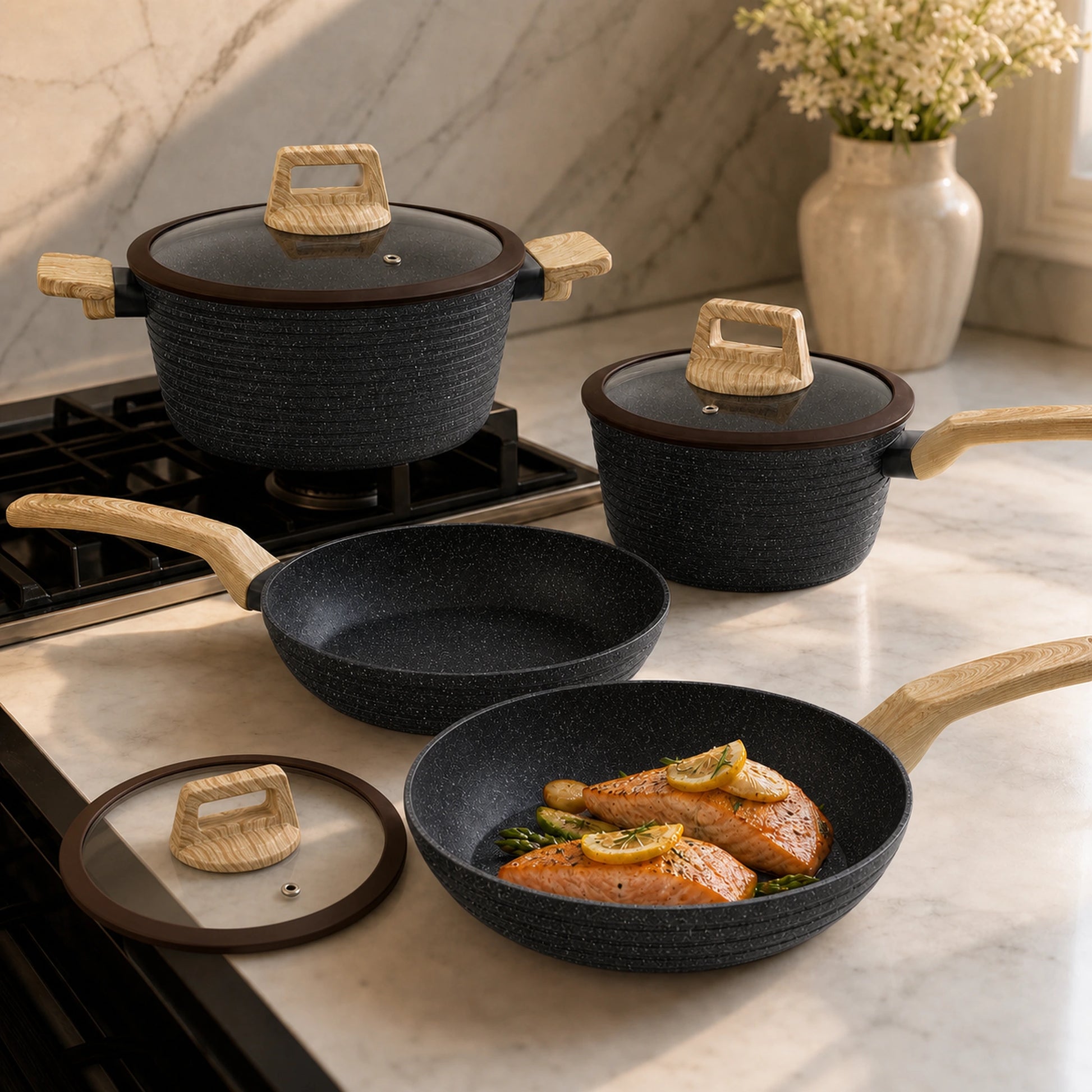 Batería de cocina Negro ambientada en una cocina