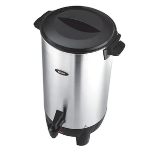 Cafetera Oster de 45 Tazas en Acero Inoxidable - ambientado en el hogar