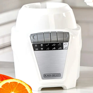 Licuadora Black+Decker 700W con Jarra de Vidrio y Plástica BL08763WDLA - ambientado en el hogar