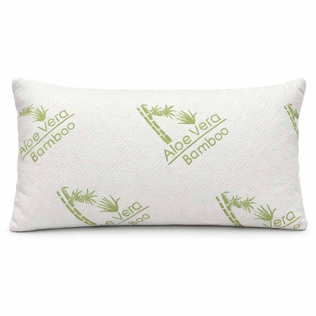 Almohada de memory foam blanca con estampado verde Aloe Vera Bamboo, vista frontal sobre fondo gris neutro, ideal para ficha de producto Scarlett Classics.