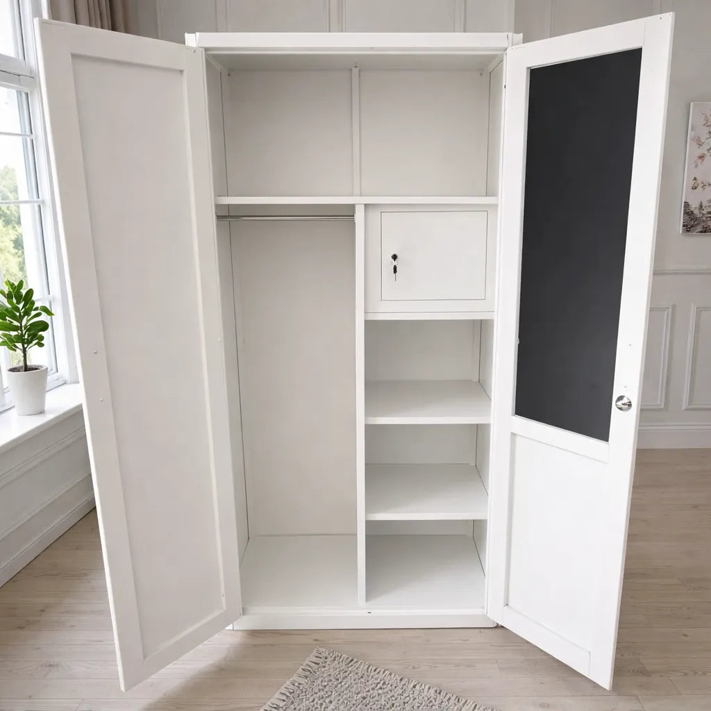 Interior del armario con espejo 2 puertas Ambienta Home Decor BP-2504: barra para colgar, repisas laterales y compartimento con cerradura cerrado; medidas generales 185x90x45 cm.