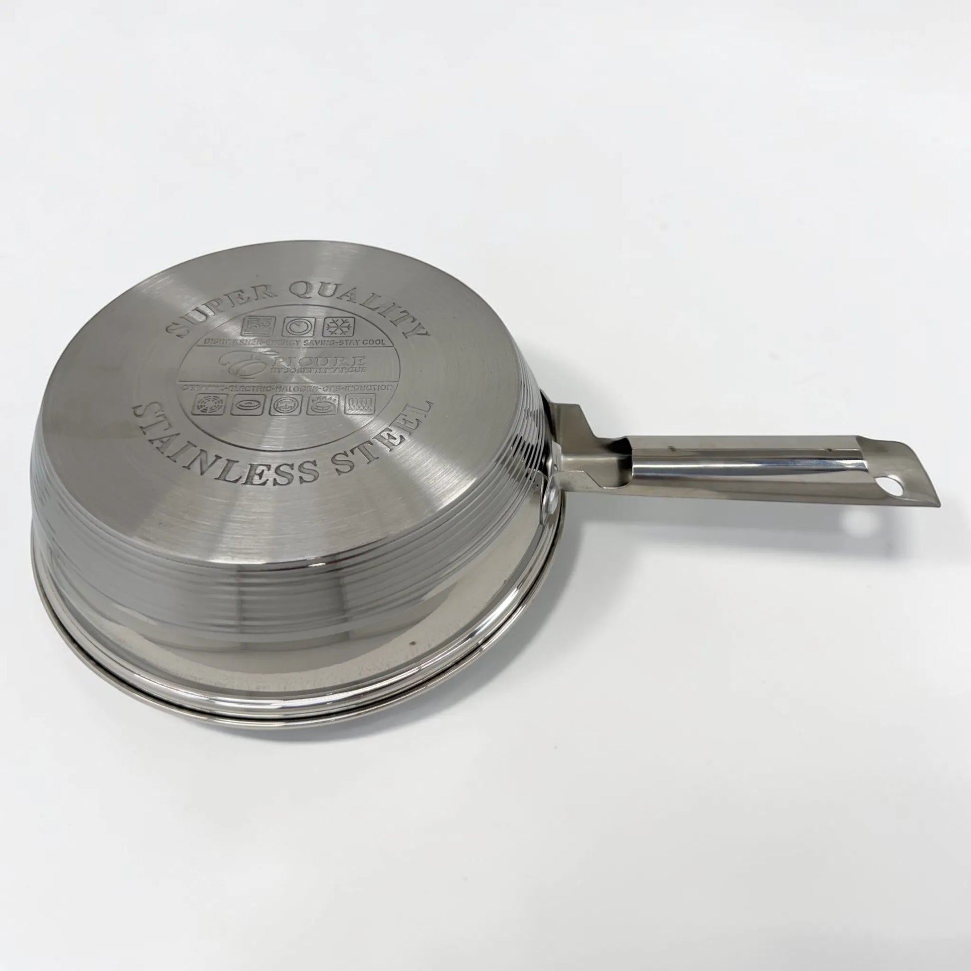 Base de sartén pequeña Epicure by Joseph Marcus en acero inoxidable, compatible con inducción, gas, eléctrica, halógena y vitrocerámica.