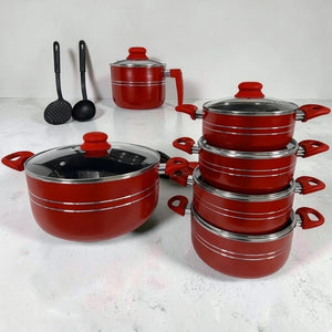 Batería de cocina ROCA roja de 12 piezas con ollas apiladas, lechero con mango y utensilios incluidos.