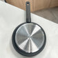 Sartén Berlinger Haus BH-8140NN de 20 cm color anthracite vista desde abajo, con base de acero inoxidable compatible con inducción.