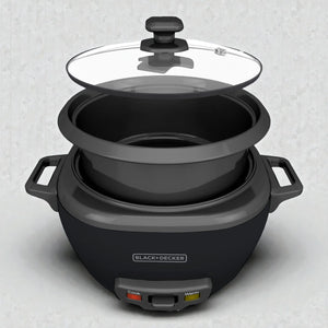 Vista frontal de la olla arrocera BLACK+DECKER RC514 14 tazas con tapa de vidrio y olla interna removible mostradas por separado.