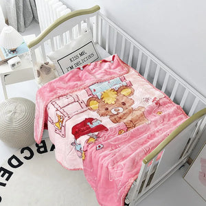 Frazada para Bebé de Peluche Suave 100x130 cm Dania - ambientado en el hogar