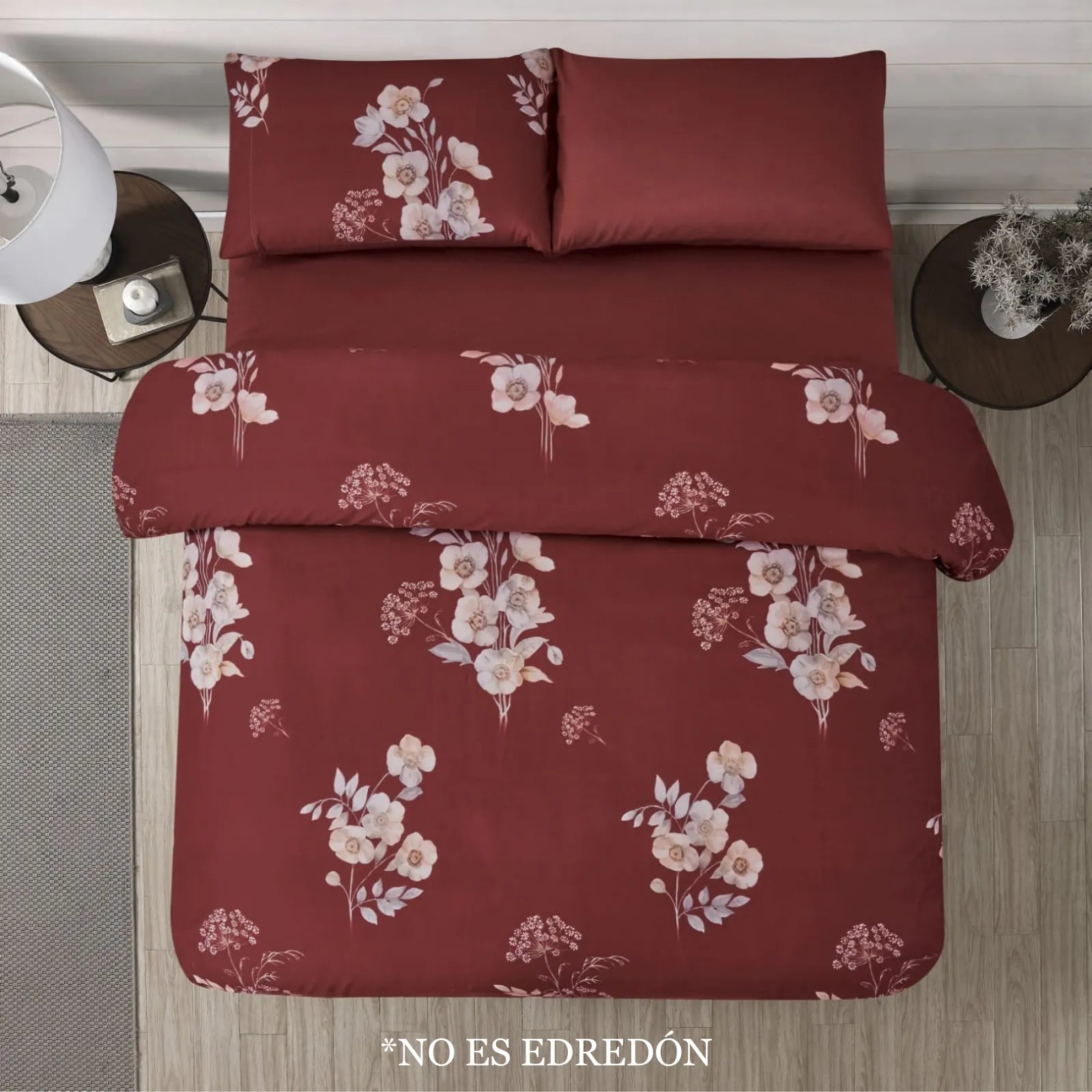 Juego de sábanas Dania Coco con flores en tonos vino y rosa claro, diseño elegante y femenino