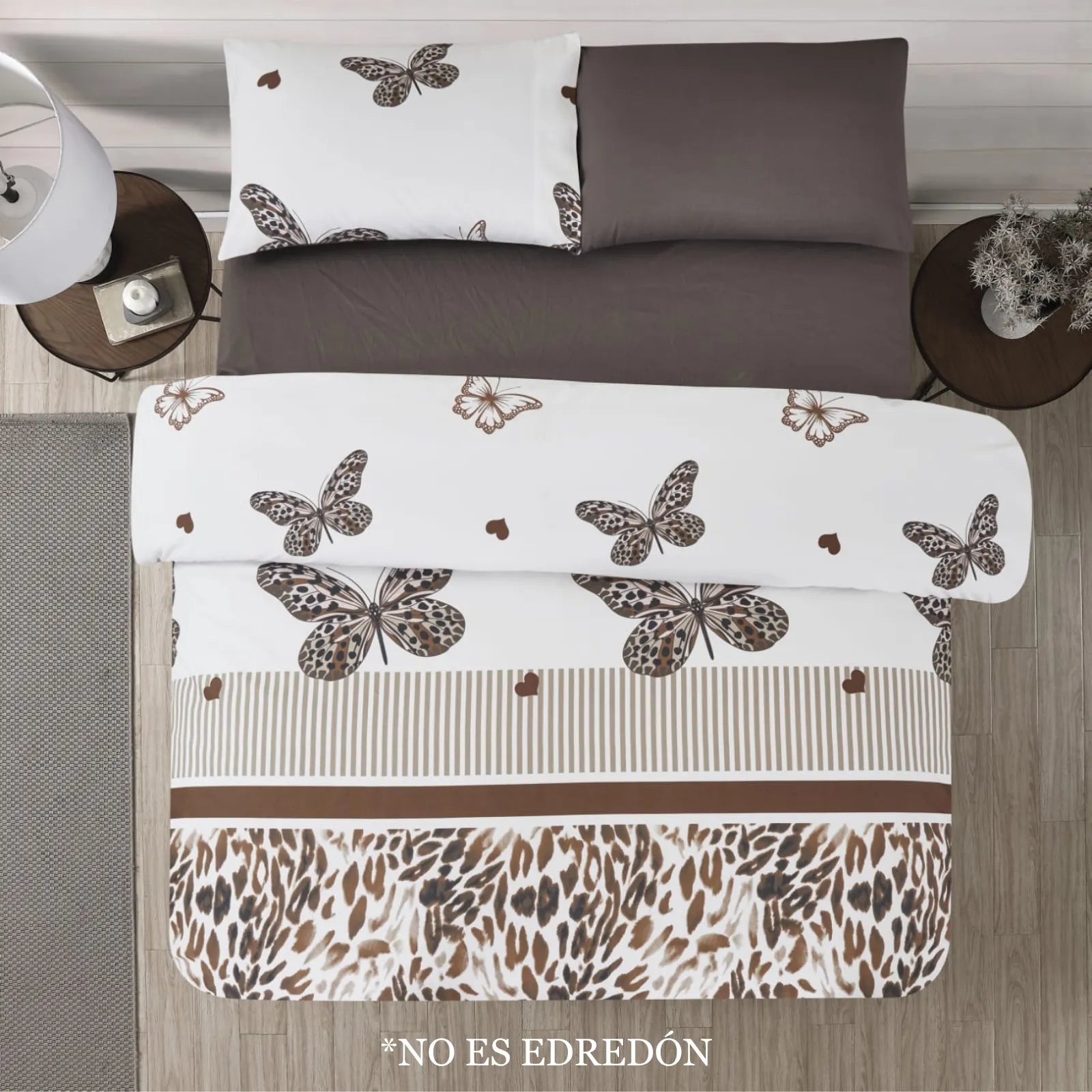 Juego de sábanas Dania Coco con mariposas animal print en marrón sobre fondo blanco, estilo moderno, vista desde arriba