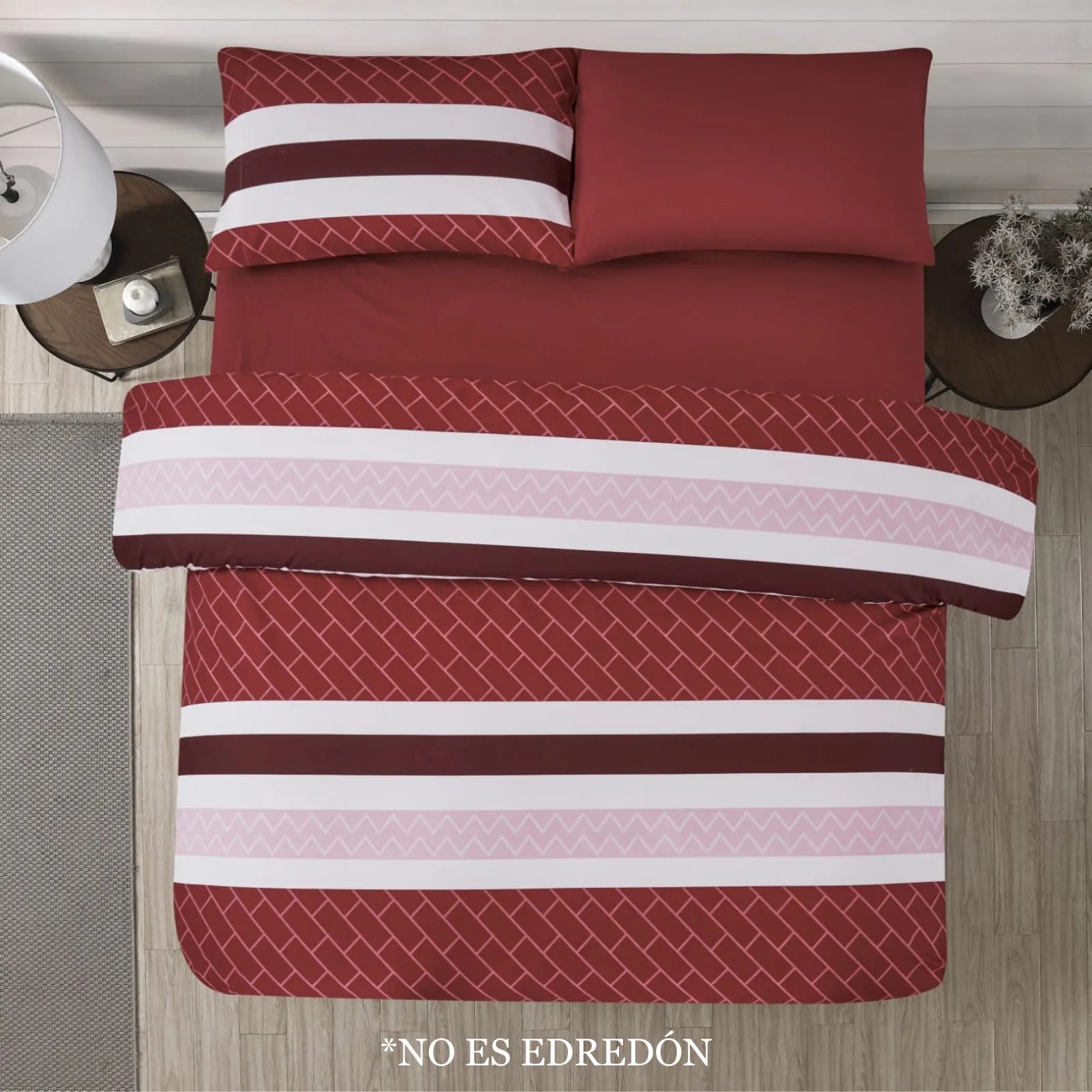 Juego de sábanas Dania Coco con diseño de rayas en rojo vino, blanco y rosa claro, estilo moderno y elegante, vista superior