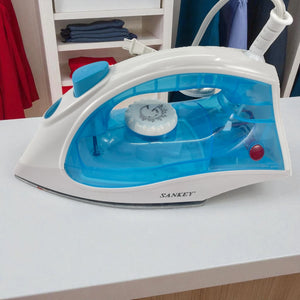 Vista superior de la plancha a vapor Sankey PV-108 azul mostrando el control de temperatura y el tanque de agua transparente.